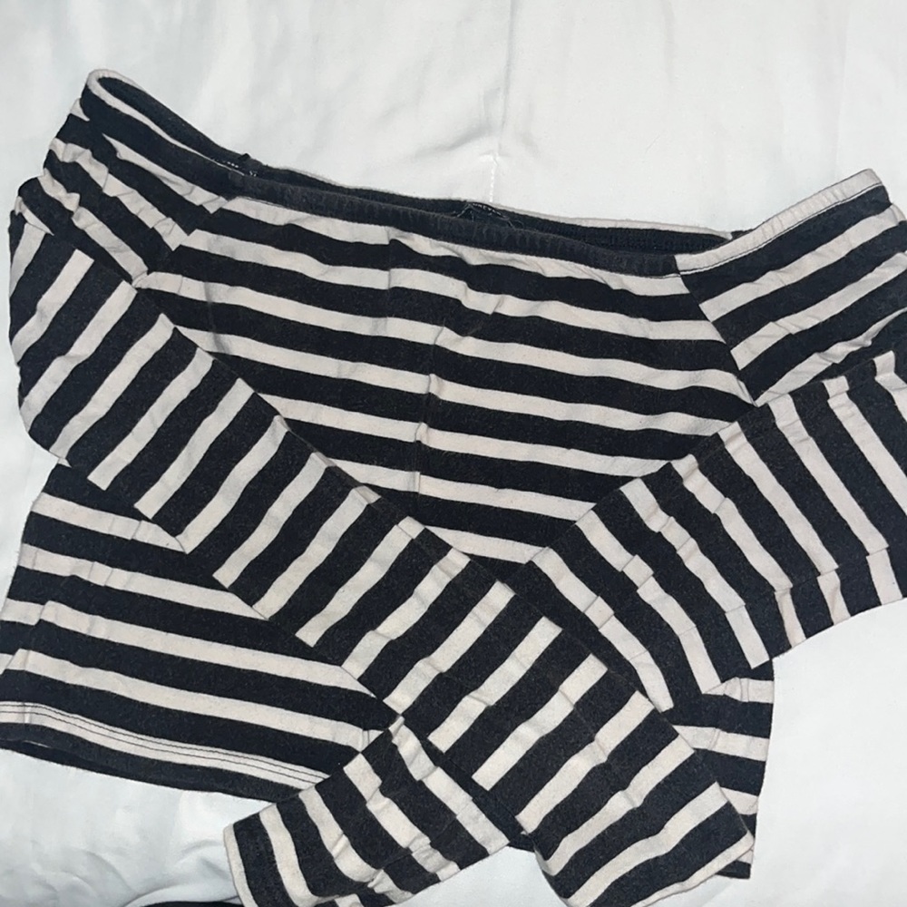 Women’s Striped off the shoulder crop top
